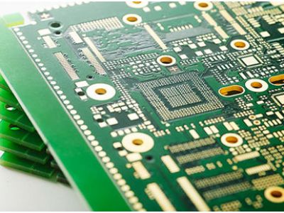 Как конструкция HDI PCB отличается от традиционных печатных плат?